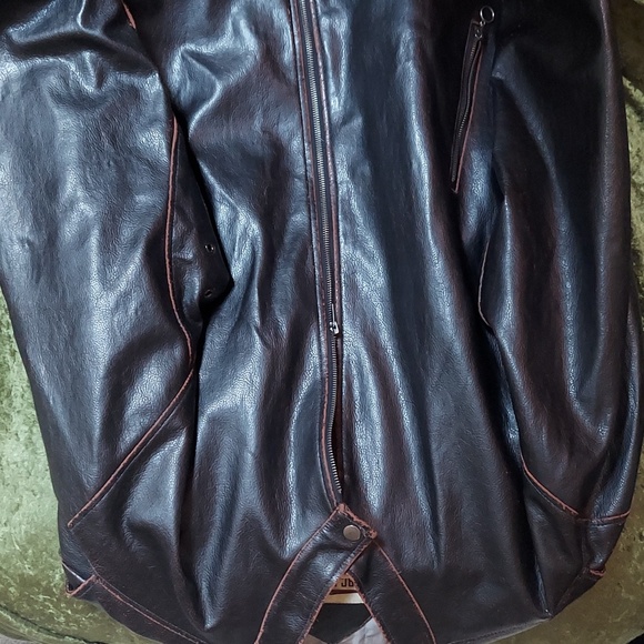 Leather motorcycle jacket - Picture 2 of 2
